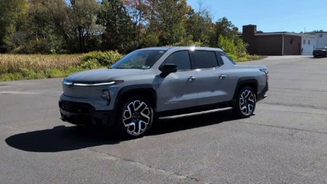 2025 Chevrolet Silverado EV Max Range RST
