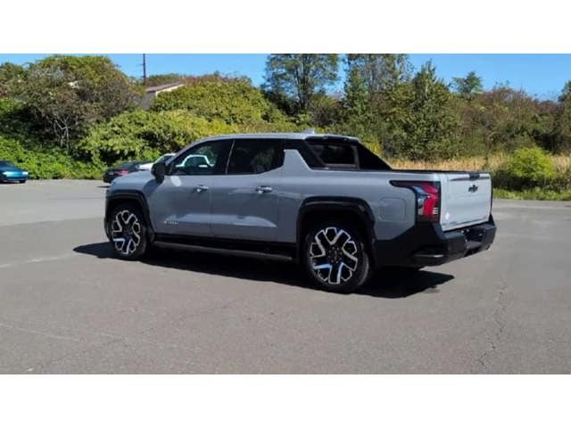 2025 Chevrolet Silverado EV Max Range RST