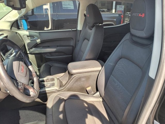 2022 GMC Canyon 4WD AT4 w/Cloth